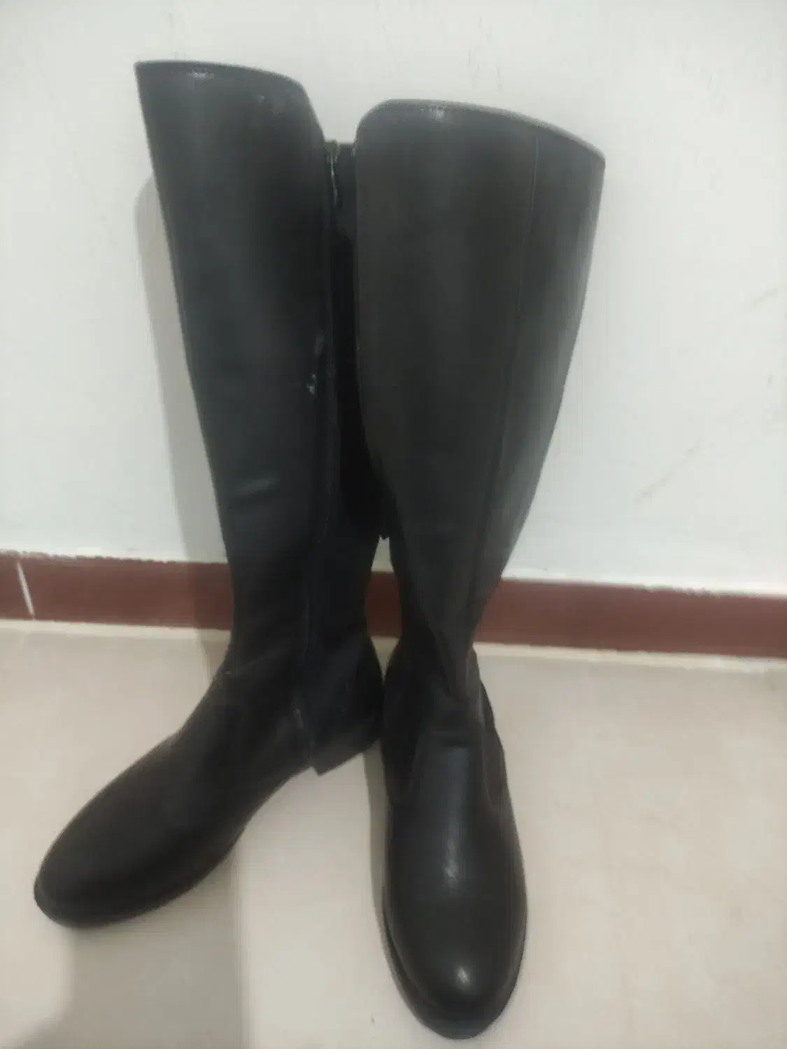 بود ساق بلند چرم|کیف، کفش، کمربند|ساری, |دیوار