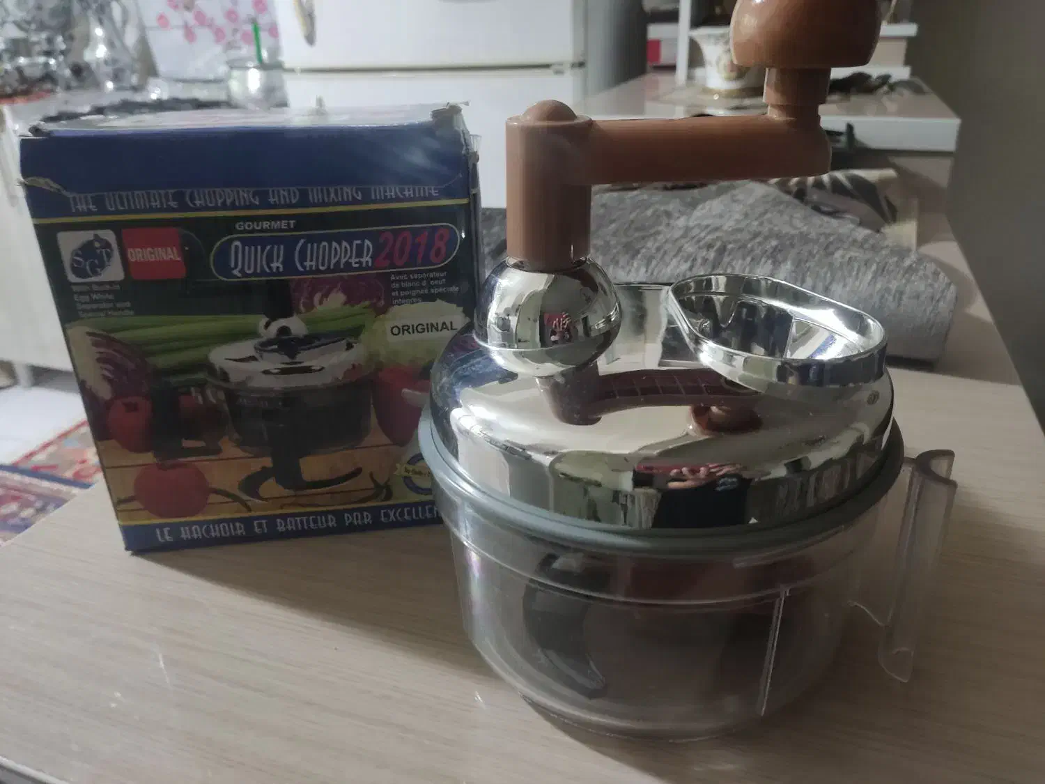 خردکن|خردکن، آسیاب، غذاساز|بهارستان, |دیوار