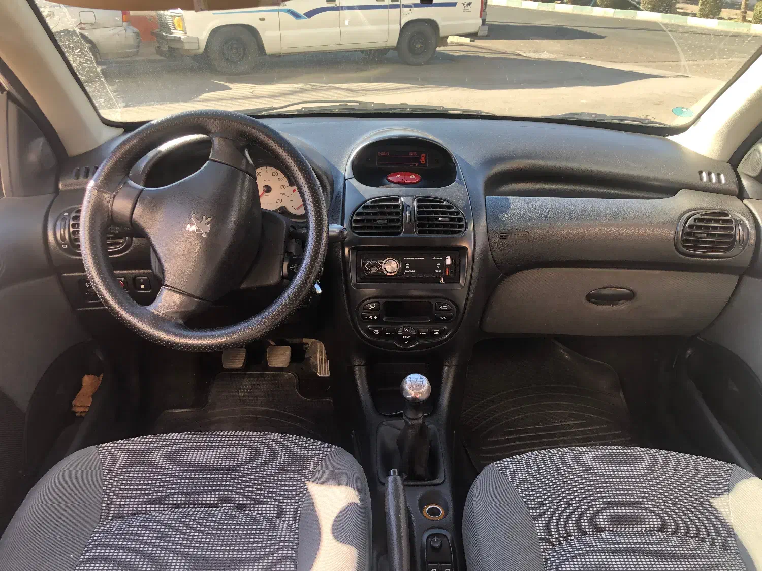 پژو۲۰۶sdV8مدل۱۳۹۶|خودرو سواری و وانت|قزوین, |دیوار