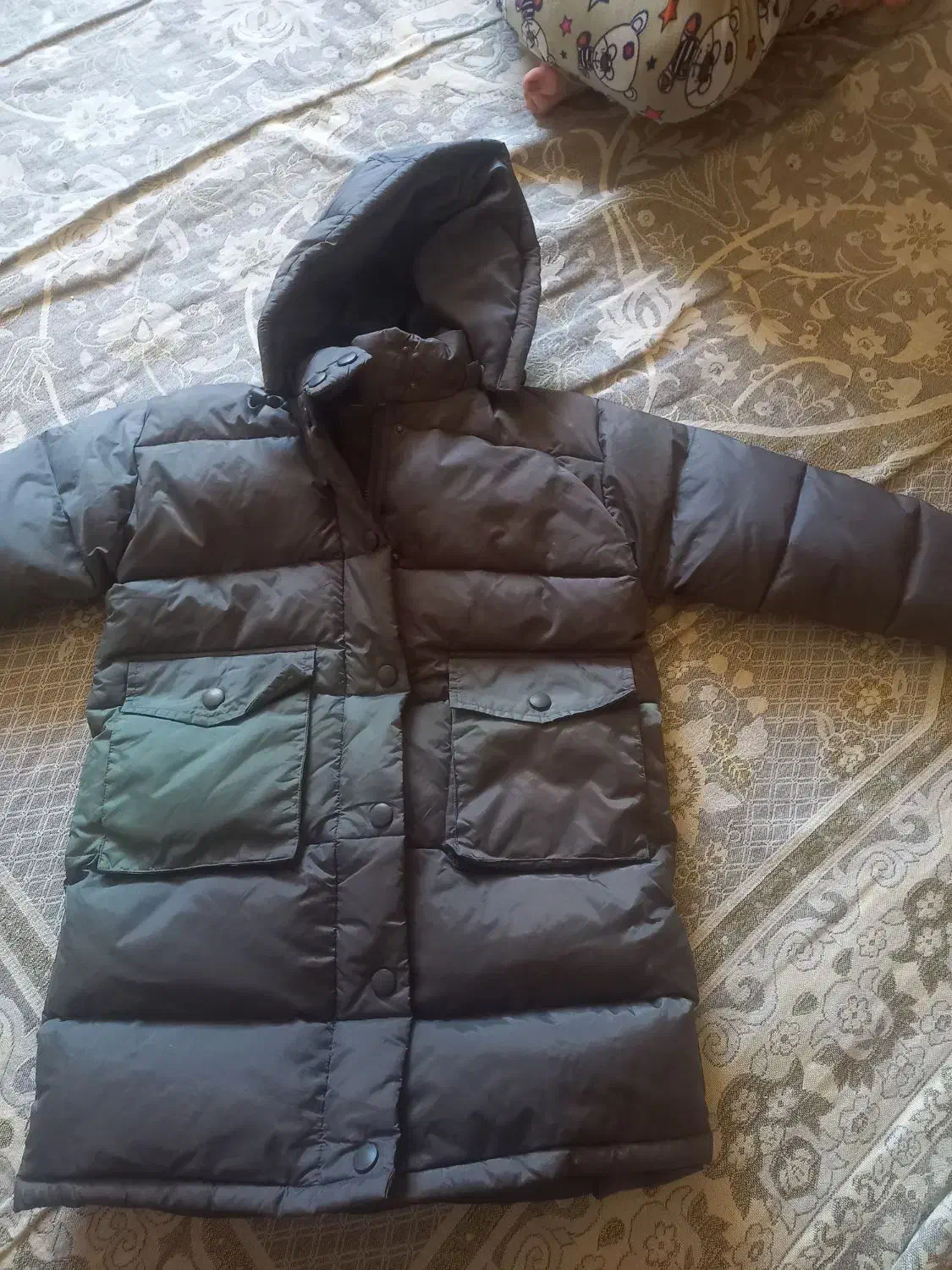 کاپشن و‌پالتو|لباس|بیجار, |دیوار