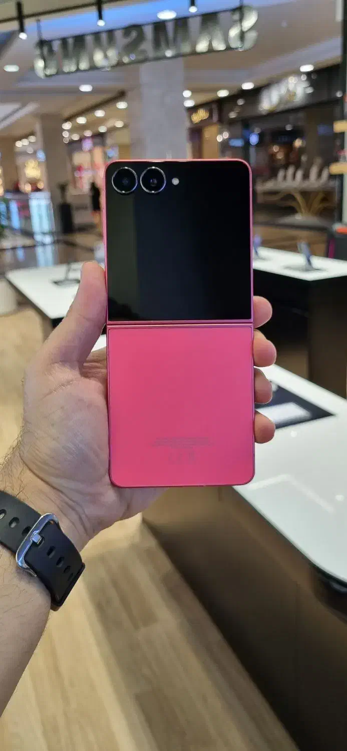 سامسونگ GALAXY Z FLIP 7 با گارانتی شرکتی|موبایل|تهران, فرمانیه|دیوار