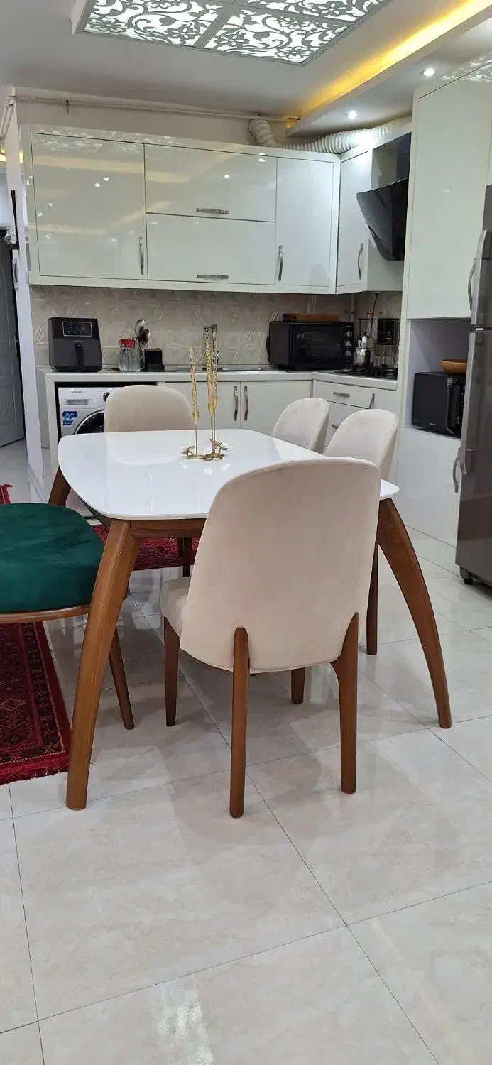 میز نهارخوری ۶ نفره|میز و صندلی غذاخوری|بندر انزلی, معلم|دیوار