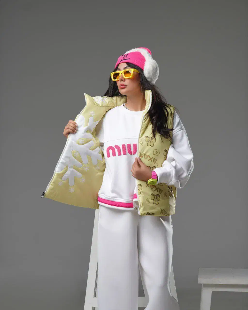 پافر|لباس|لنجان, |دیوار