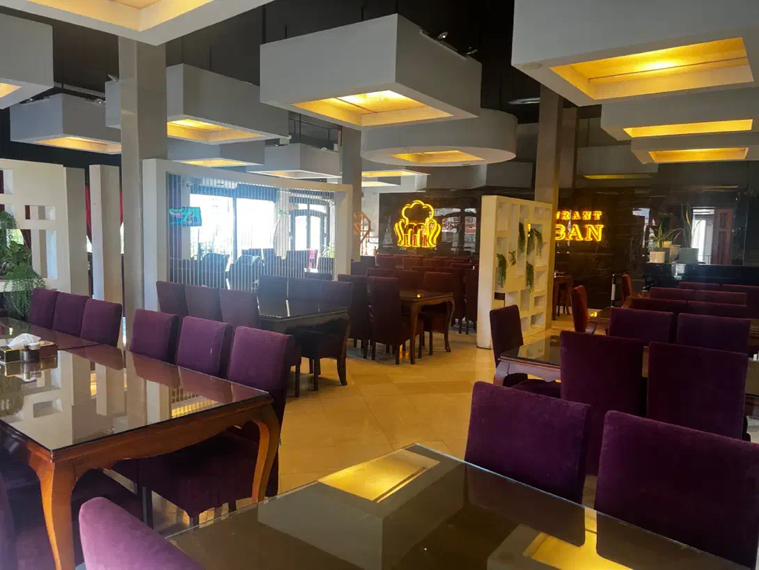 اجاره مغازه 250 متر سعدی عالی قاپو|اجارهٔ مغازه و غرفه|اردبیل, |دیوار