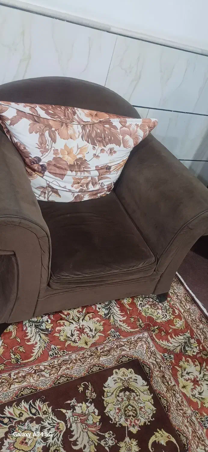 فروش فرش و مبل|فرش|ساوه, |دیوار