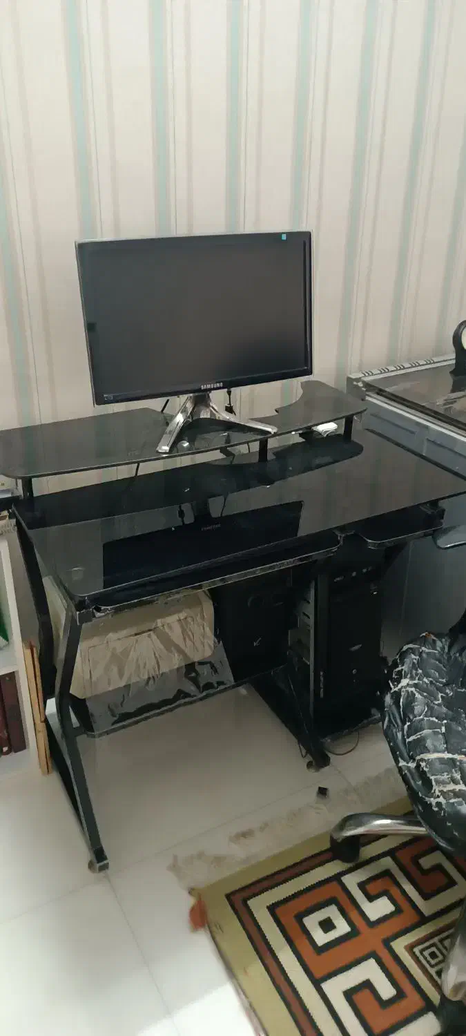 میز کامپیوتر و صندلی|میز تحریر و کامپیوتر|مشهد, الهیه|دیوار