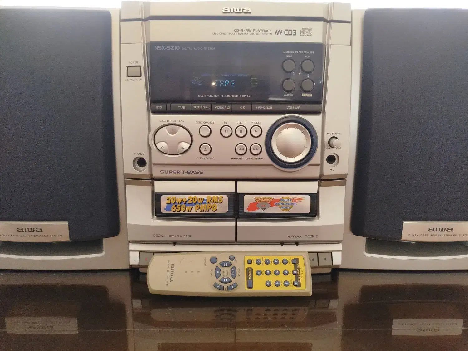 ضبط آیوا اصل ژاپن با کنترل فابریک و تعدادی کاست|سیستم صوتی خانگی|تهران, تهرانپارس غربی|دیوار