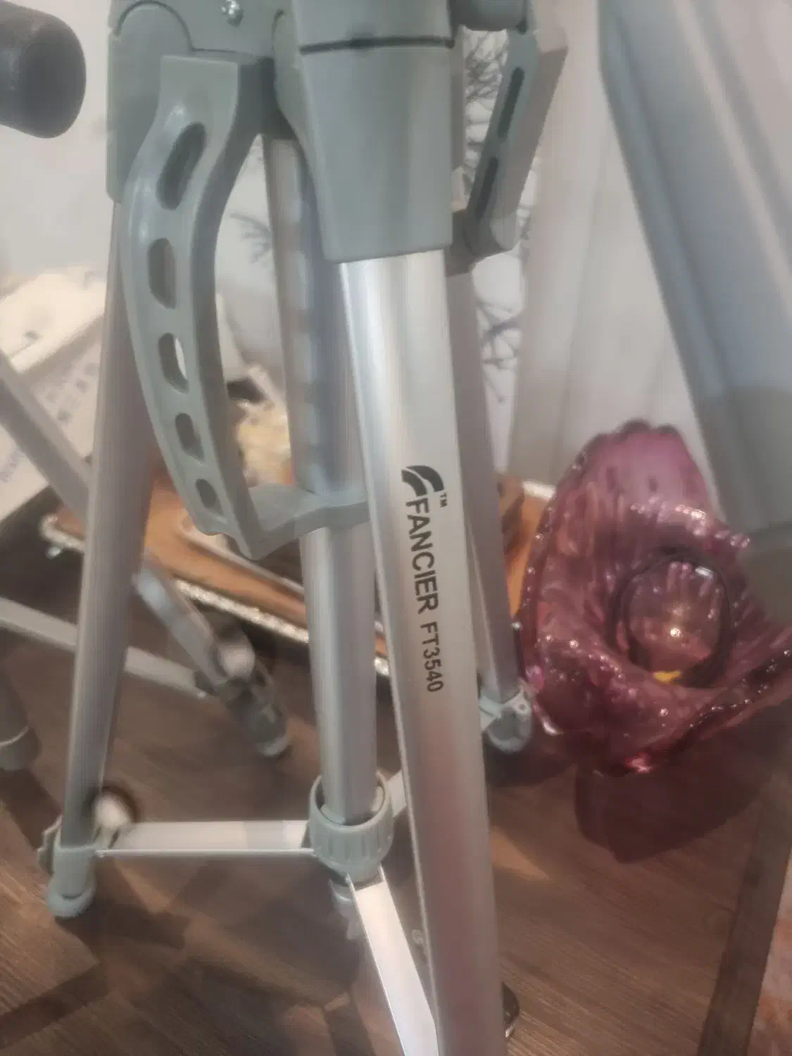 پایه دوربین دو عدد|دوربین عکاسی و فیلم‌برداری|کاشان, الغدیر|دیوار