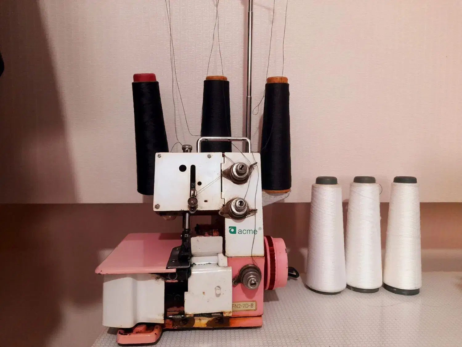 سر دوز ۳ نخ|چرخ خیاطی و ریسندگی|رشت, منظریه|دیوار