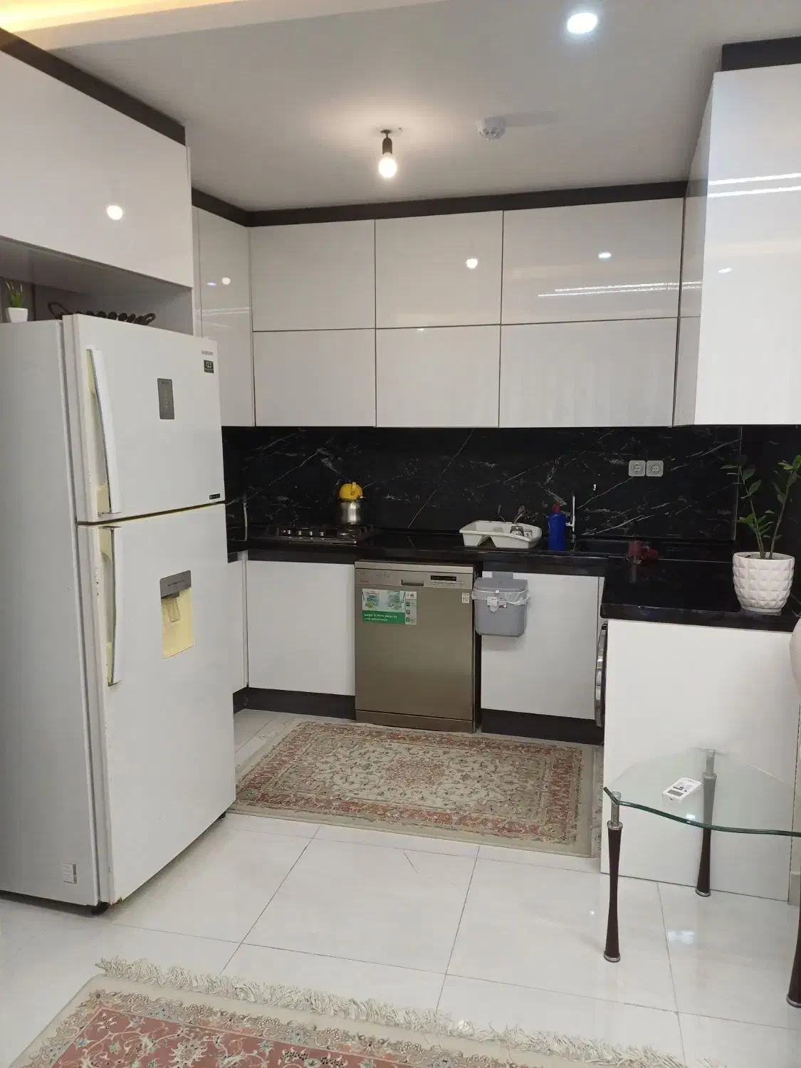 یک واحد پنت هاوس ۹۰ متری|اجارهٔ کوتاه‌مدت آپارتمان و سوئیت|رشت, کوی عرفان|دیوار