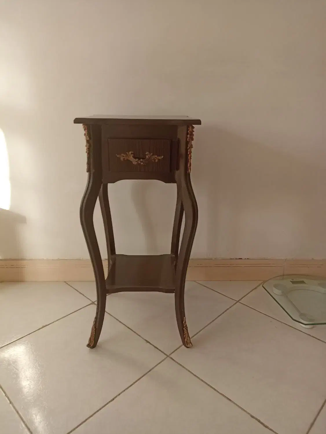 زیر تلفنی زیبا|میز تلفن|ایلام, |دیوار