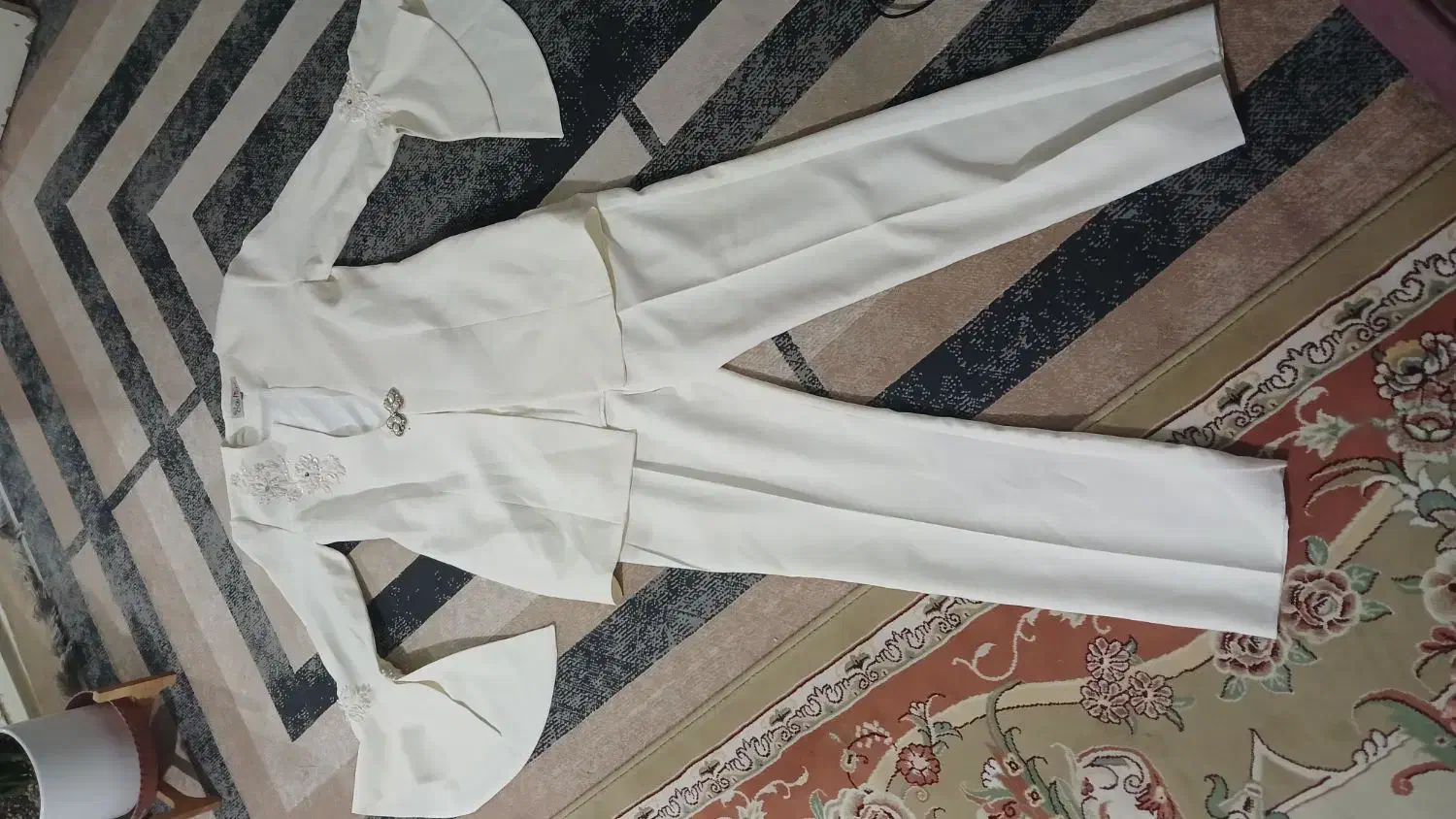 کت و شلوار مجلسی|لباس|شیروان (خراسان), |دیوار