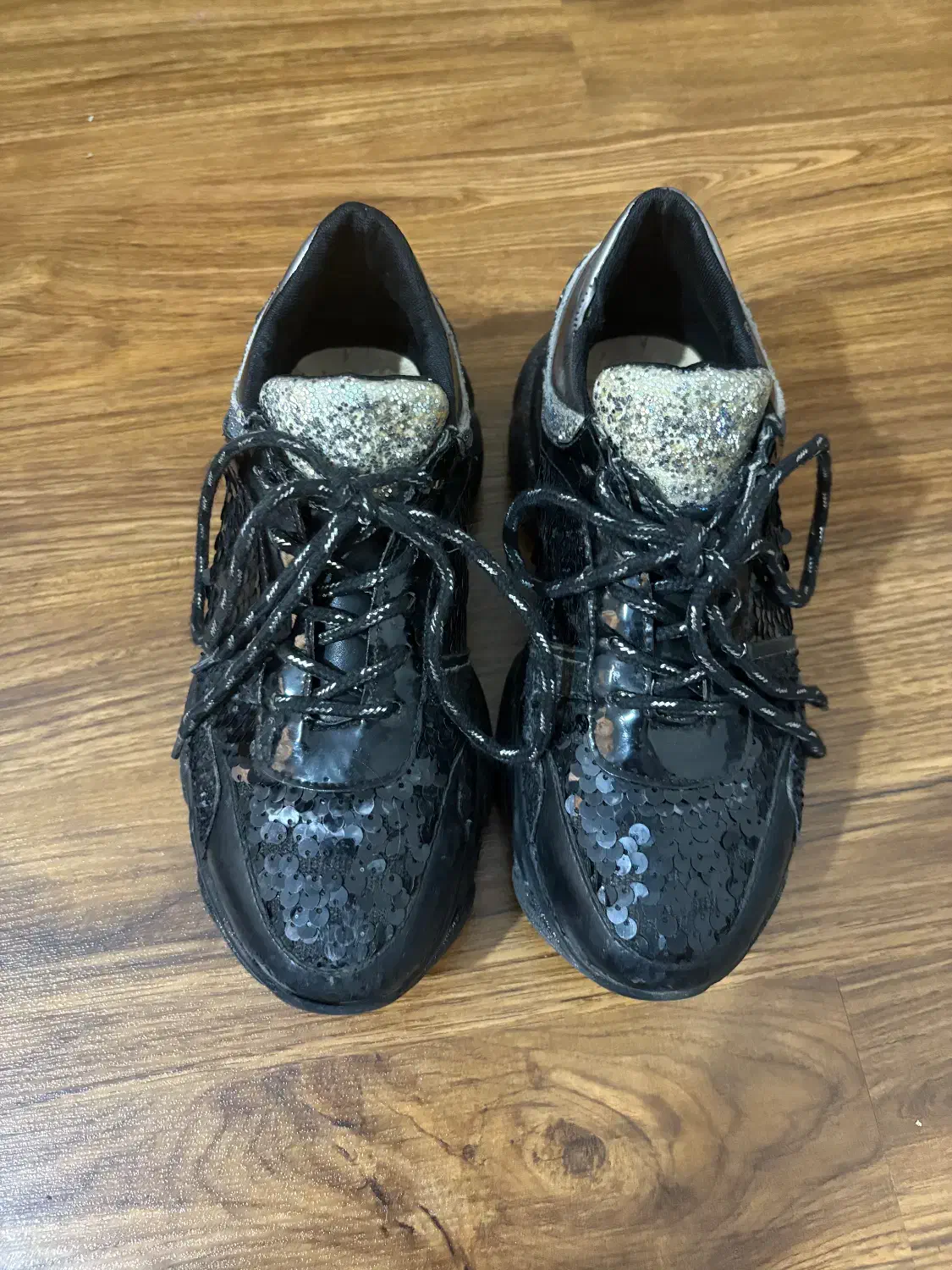 چند جفت کفش اسپرت سایز ۳۶ و۳۷|کیف، کفش، کمربند|تهران, جردن|دیوار