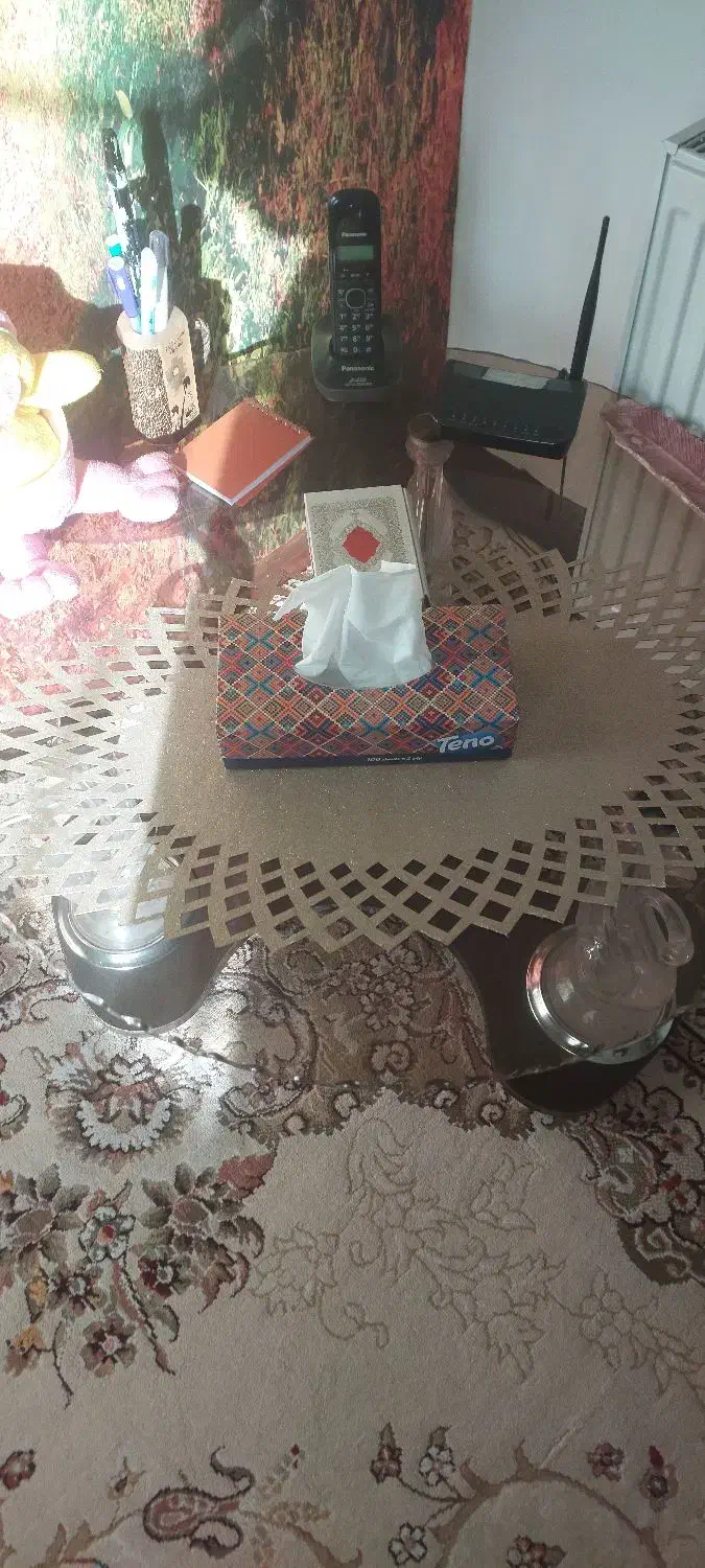 یک دست مبل خانگی|مبلمان خانگی و میز عسلی|پرند, فاز ۶|دیوار