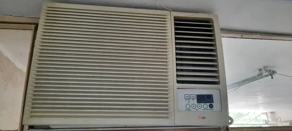 کولر گازی۲۴۰۰۰ ال جی پنجره ای|کولر گازی و فنکوئل|آزادشهر, |دیوار