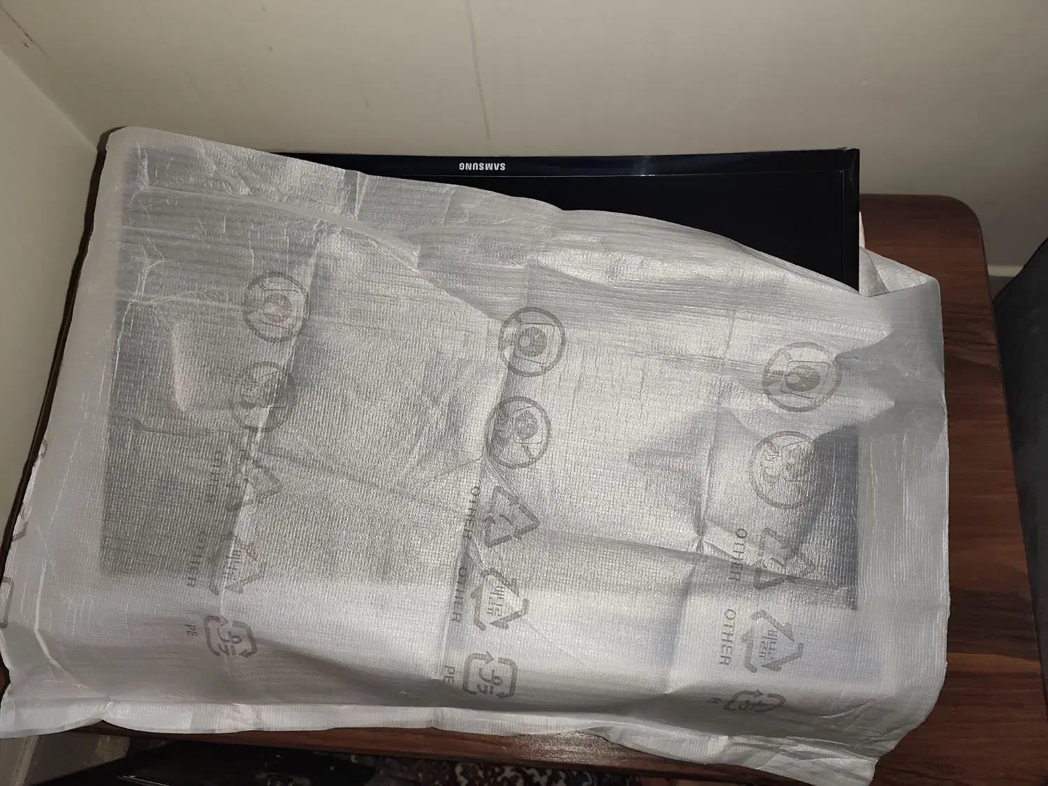 مانیتور سامسونگ ۲۴ اینج|قطعات و لوازم جانبی رایانه|اصفهان, خلجا|دیوار