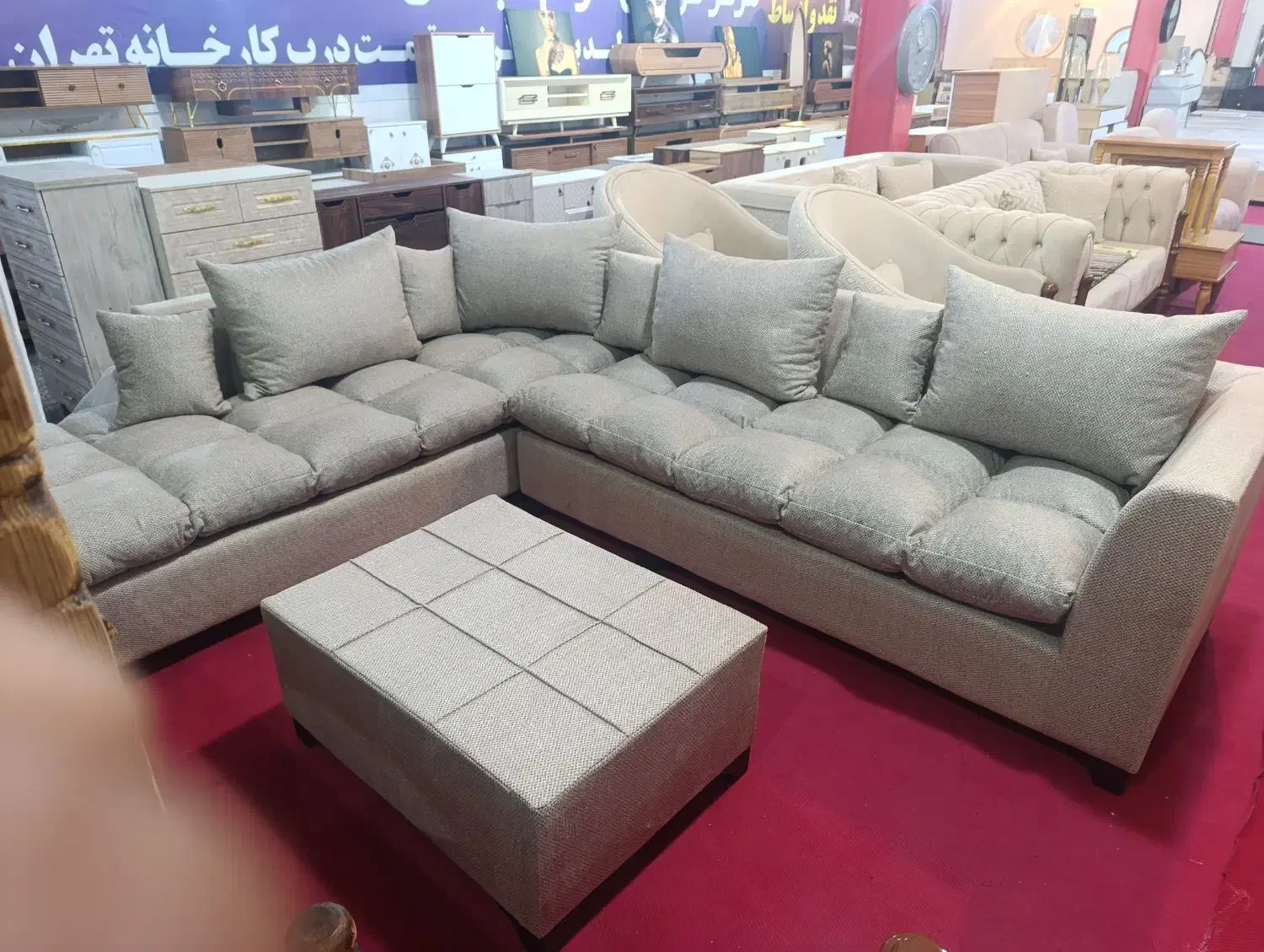 مبل ال نشیمن نرم و راحت|مبلمان خانگی و میز عسلی|میانه, |دیوار