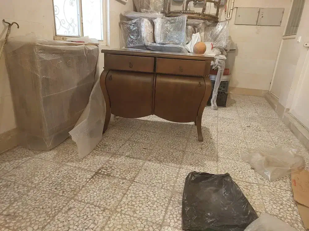 دراور دودر|جاکفشی، کمد، دراور|شهریار, شهریار|دیوار