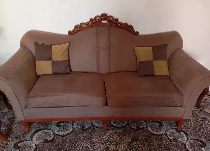 مبل و پرده ۵۰۰۰ میلیون تومان|مبلمان خانگی و میز عسلی|شریف‌آباد, |دیوار