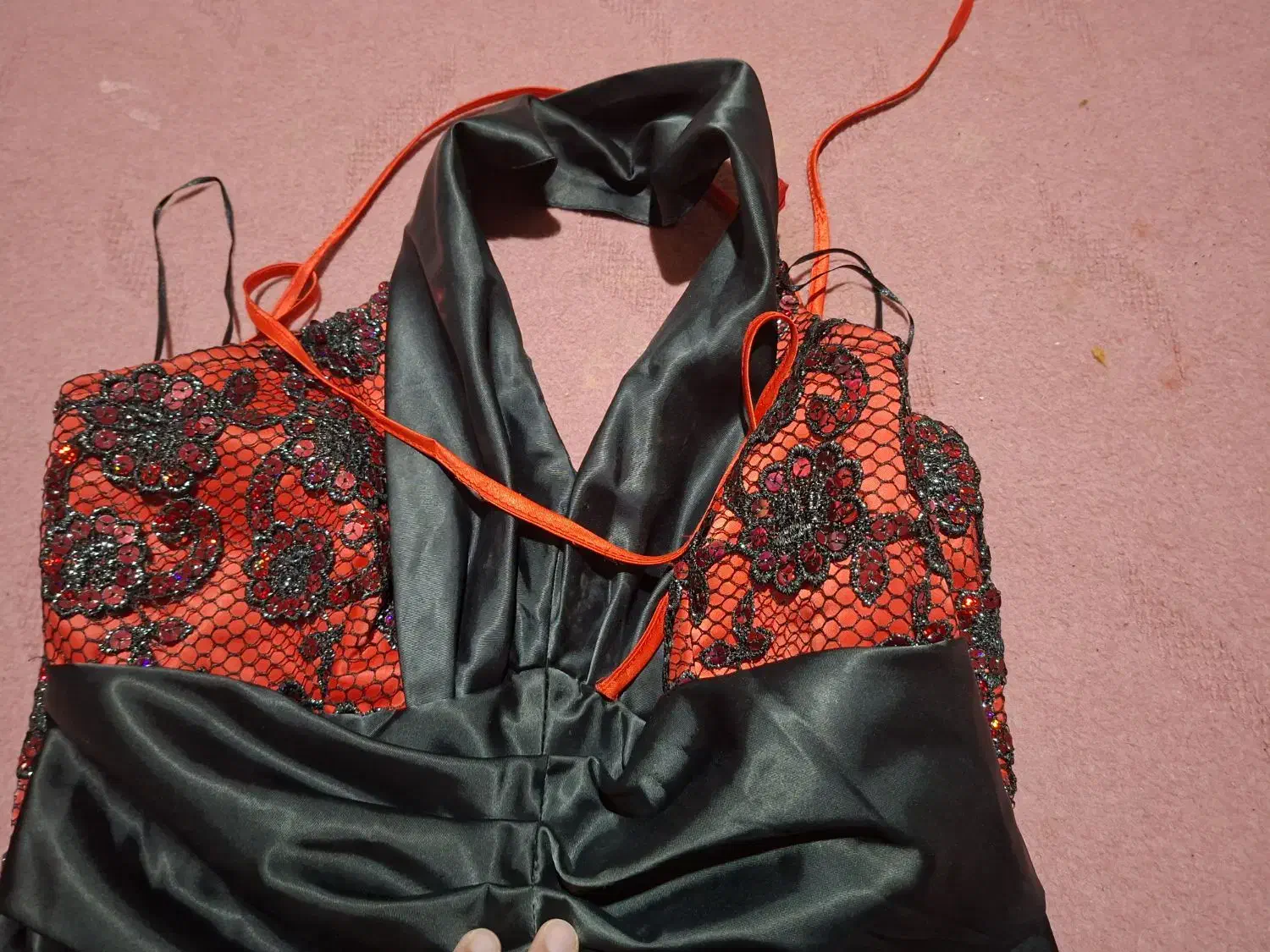 لباس مجلسی و بارانی|لباس|باسمنج, |دیوار