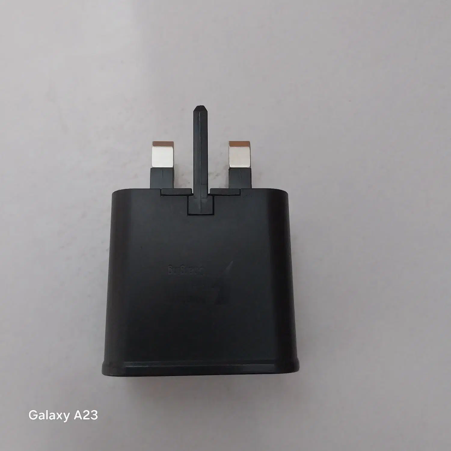 شارژر آ 23 بدون سیم|لوازم جانبی موبایل و تبلت|قم, نیروگاه|دیوار
