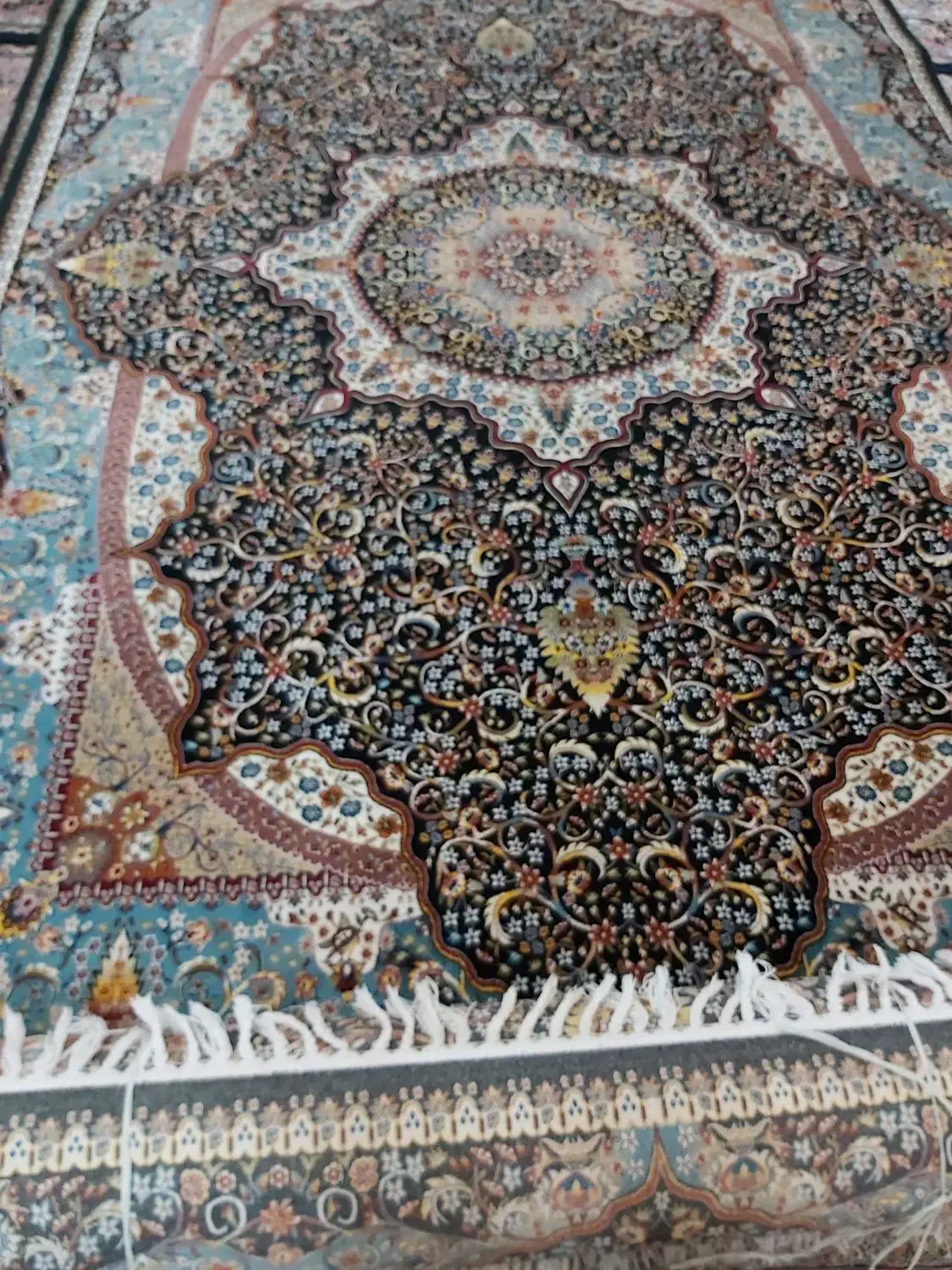 ۳تا۶متری فرش ۷۰۰شانه شیک وزیبا۳۰۰۰تراکم|فرش|کرج, گلشهر|دیوار