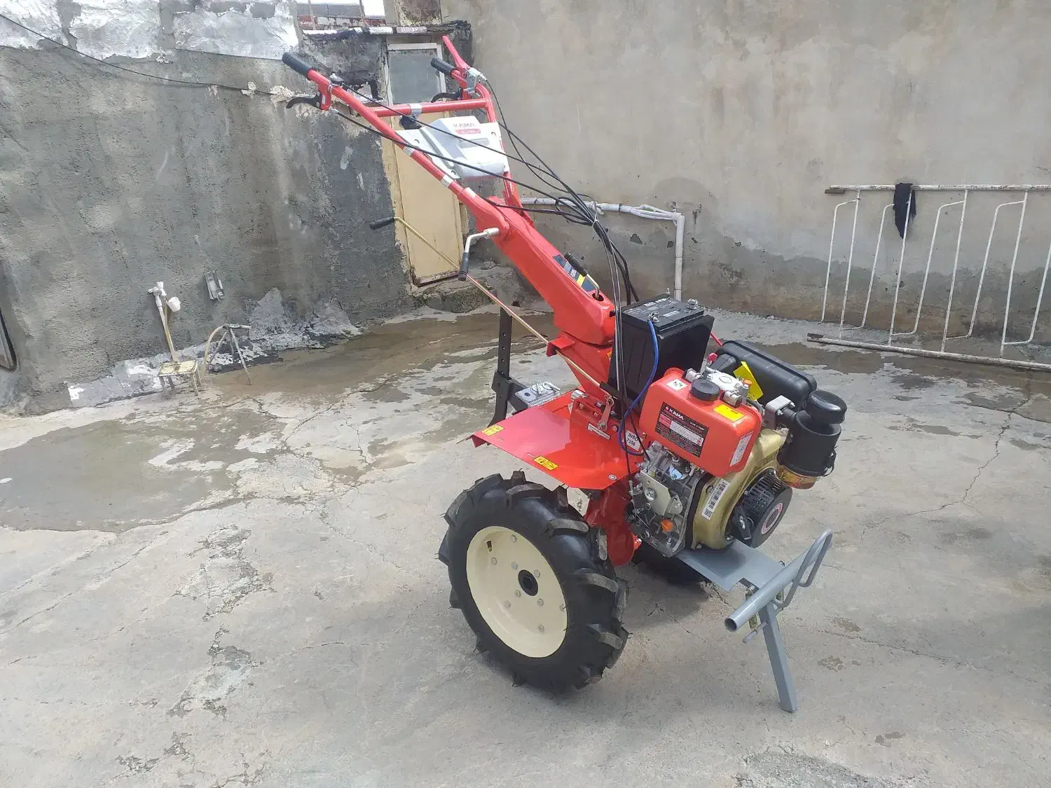 تیلر‌۷اسب‌قیمت‌۶۵|ماشین‌آلات صنعتی|سنندج, |دیوار