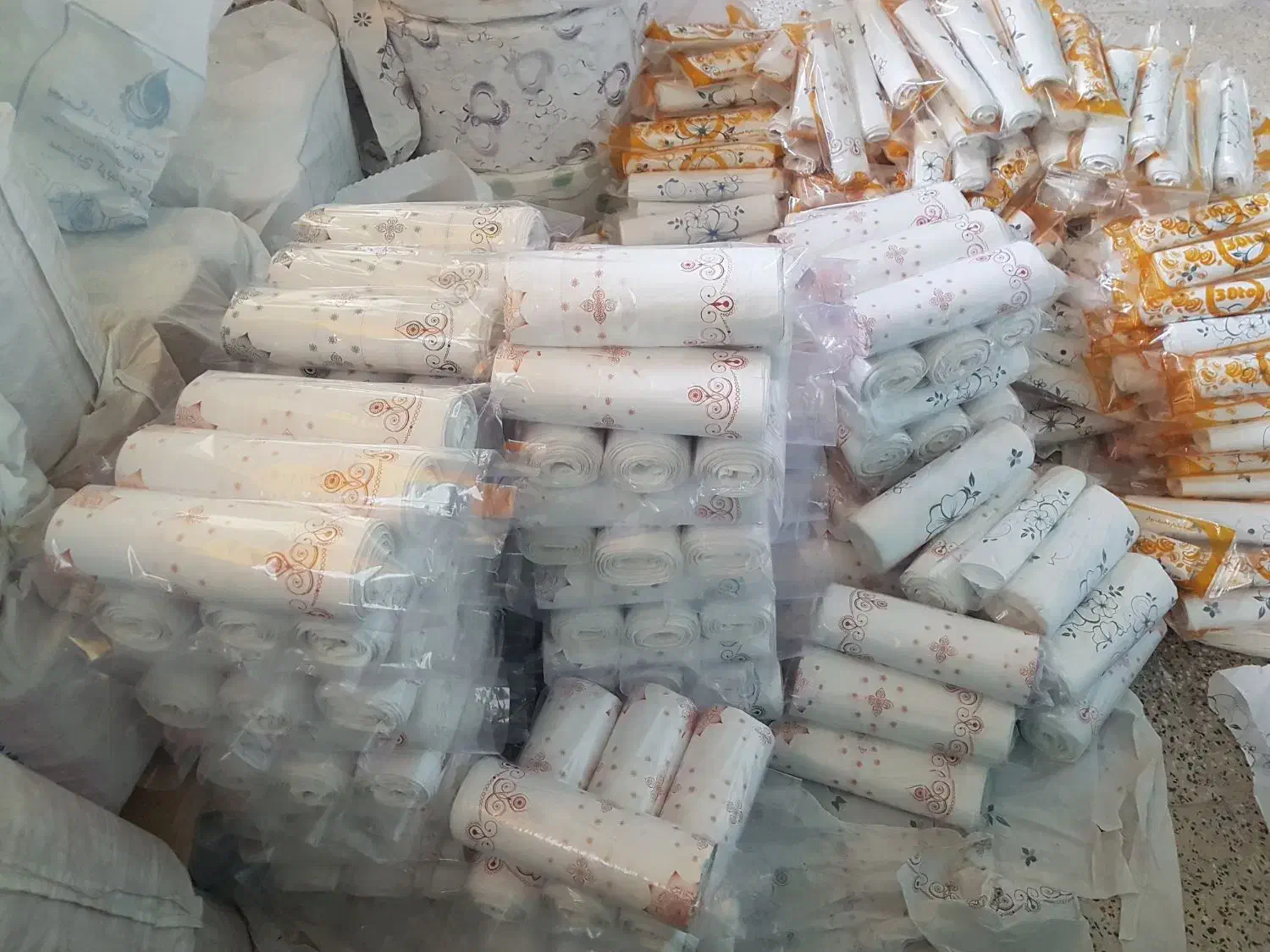 سفره یکبار مصرف|سفره، حوله، دستمال آشپزخانه|فولادشهر, B4|دیوار