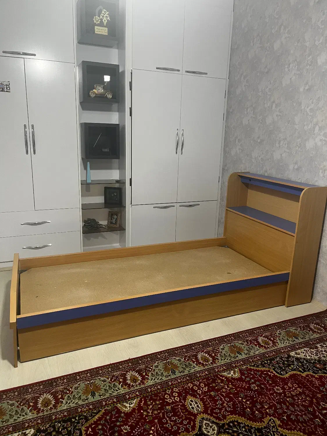 تخت نوجوانی پسرانه|تخت و سرویس خواب|خوی, |دیوار