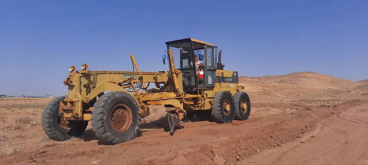 گریدر هپکو۱۸۰ و غلطک دو درام و دو ضربهca25|خودرو سنگین|تهران, مشیریه|دیوار