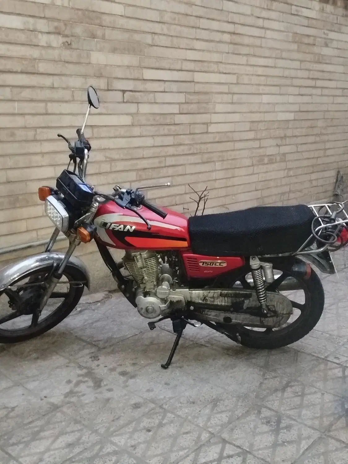 هوندا ۱۵۰ لیفان|موتورسیکلت|تهران, امام زاده عبدالله|دیوار