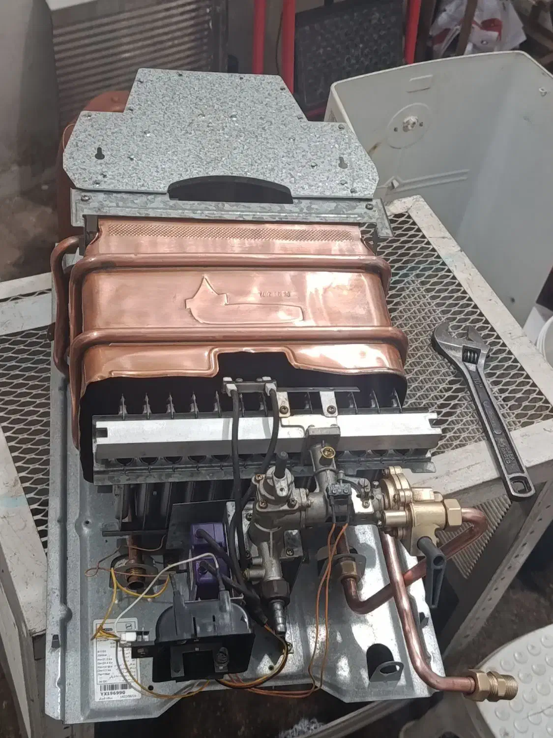 تعمیرات آبگرمکن دیواری|خدمات پیشه و مهارت|خرمشهر, |دیوار