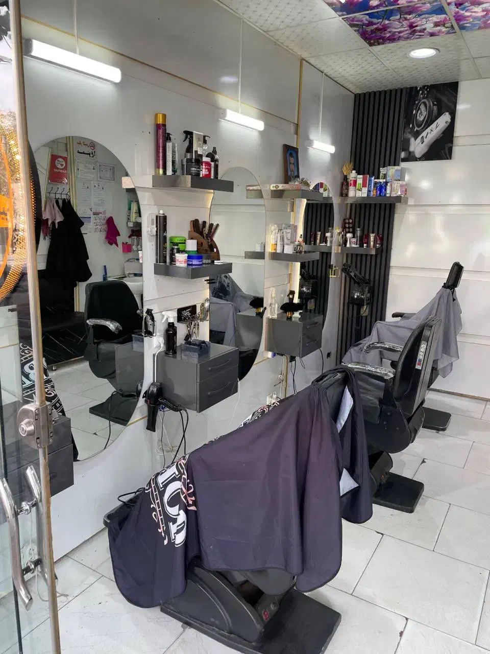 آرایشگر وهنرجو|استخدام درمانی، زیبایی، بهداشتی|مشهد, شهید آوینی|دیوار