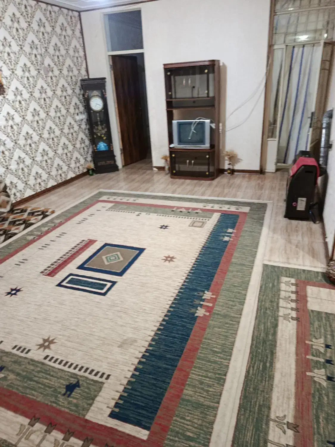 اجاره منزل مبله گلسرخ|اجارهٔ کوتاه‌مدت آپارتمان و سوئیت|شیراز, گل سرخ|دیوار