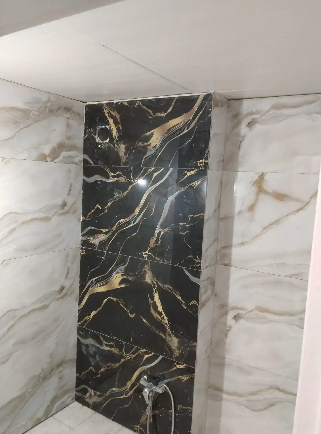 کاشیکار کاشی کار کاشی کاری لوله کشی رفع نم ایزوگام|خدمات پیشه و مهارت|پردیس, فاز ۱۱|دیوار