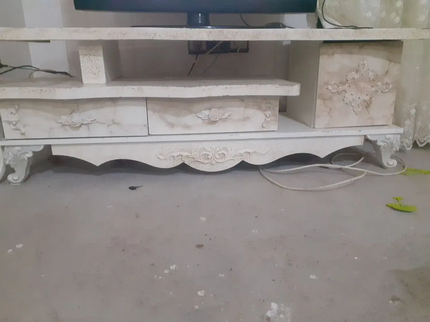 زیرتلویزیون|میز تلویزیون|اشترینان, |دیوار