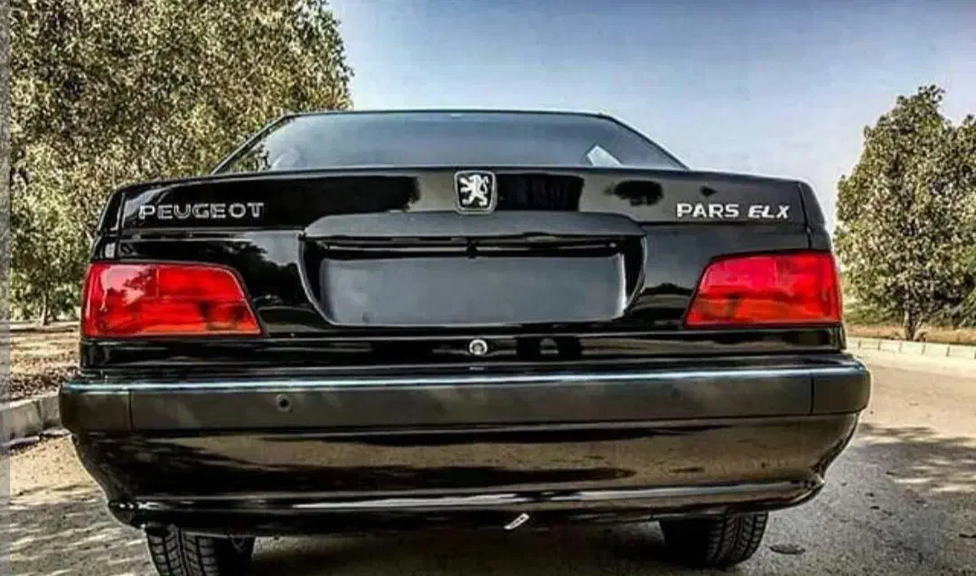 تعدادی بدنه فابریک پارس مشکی|قطعات یدکی و لوازم جانبی|سیرجان, |دیوار