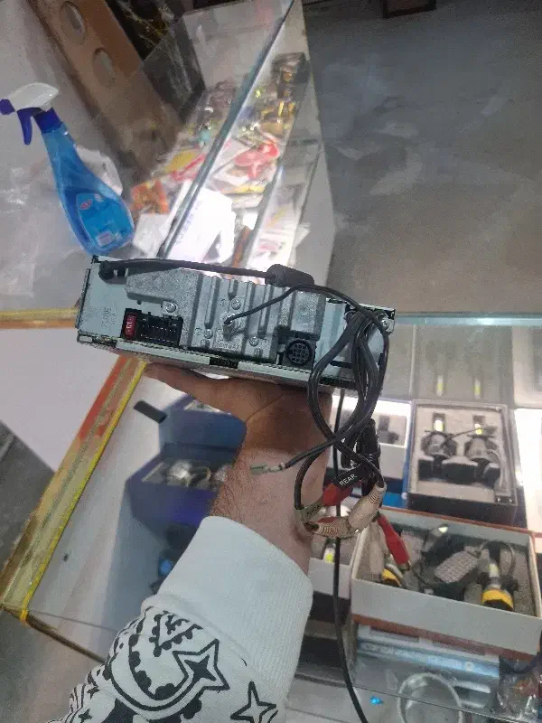 ظبط کنود|صوتی و تصویری|باسمنج, |دیوار