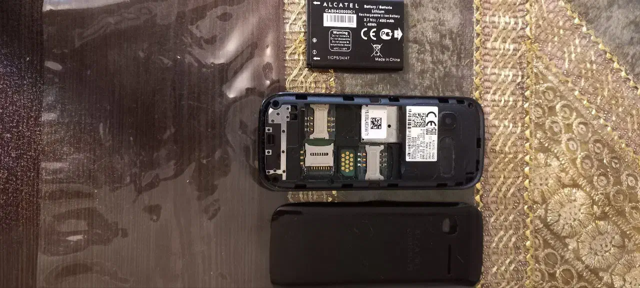 گوشی آلکاتل اصل سالم قیمت 750ت|موبایل|رشت, پیرسرا|دیوار