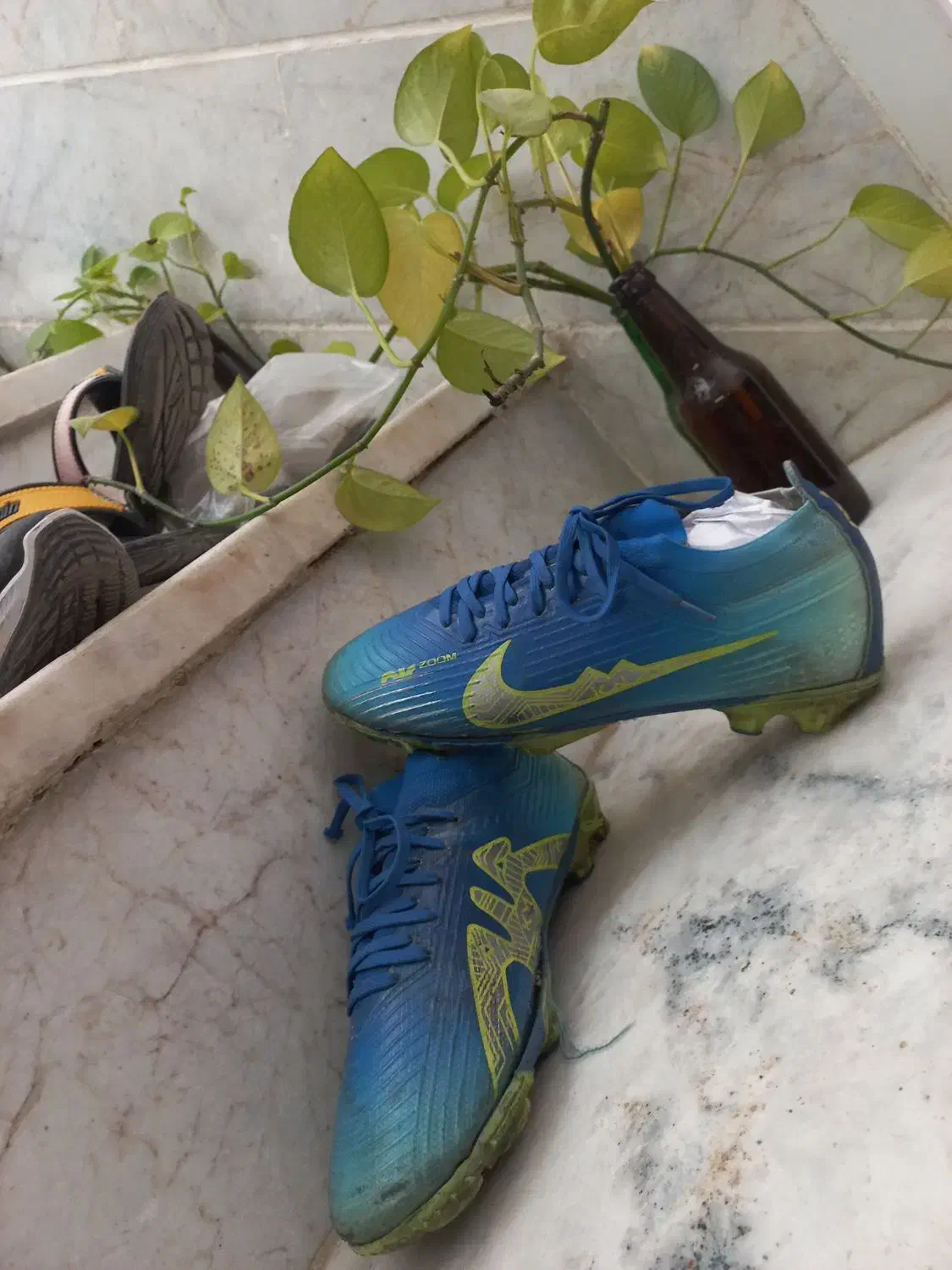 کفش چمن و کفش سالنی|کیف، کفش، کمربند|یزد, |دیوار