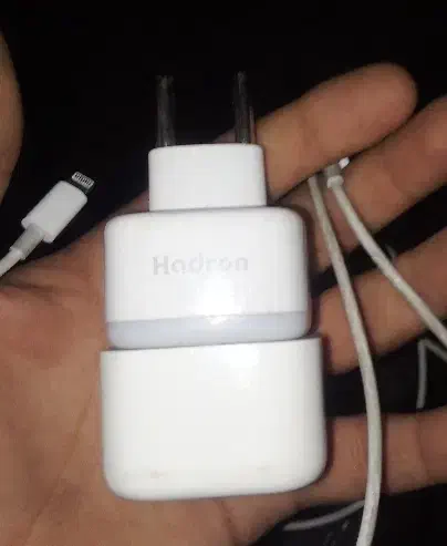 شارژر اصلی آیفون|لوازم جانبی موبایل و تبلت|رشت, استقامت ۱|دیوار