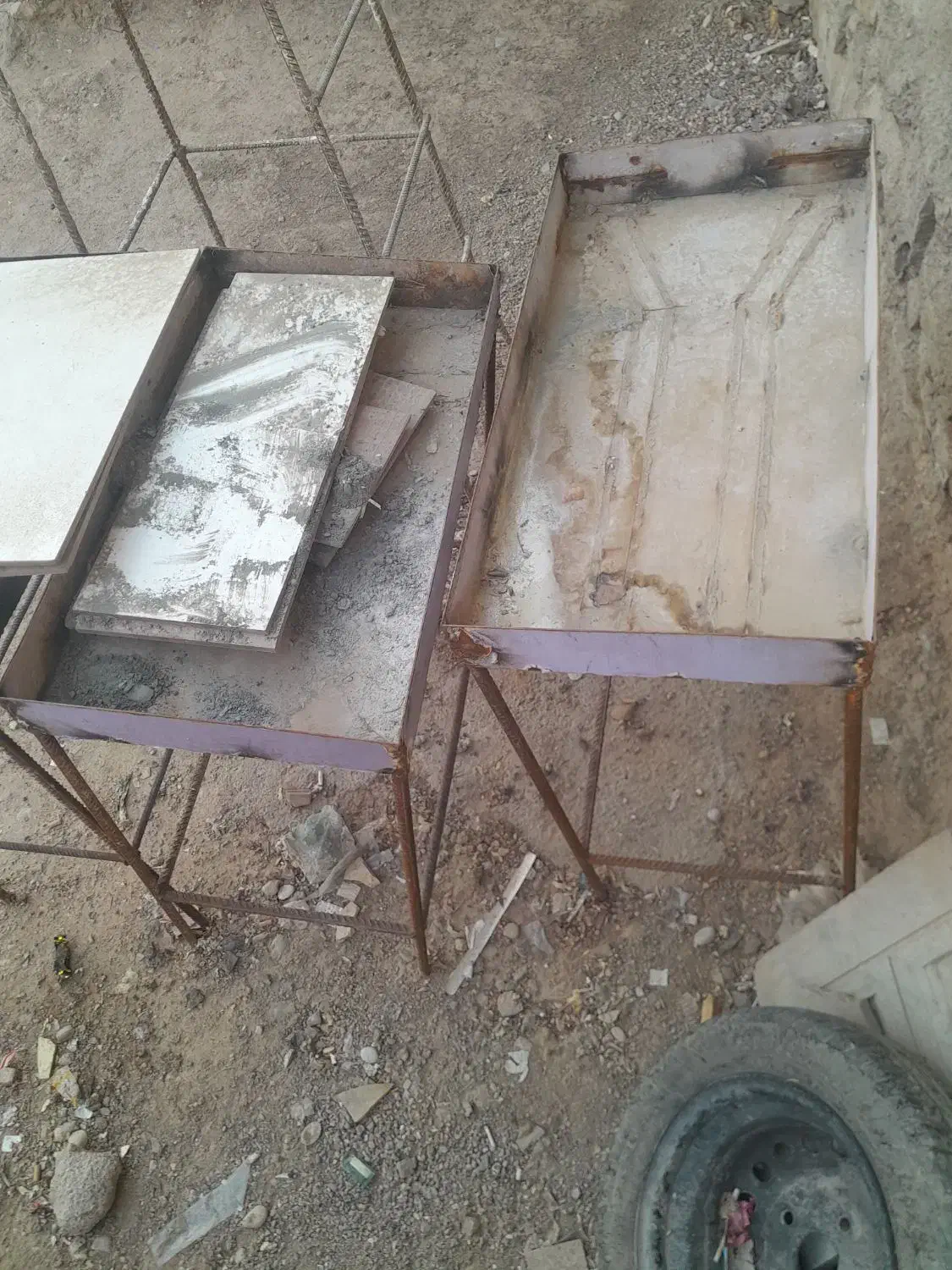 منقل|ظروف پخت‌وپز|مسجد سلیمان, |دیوار