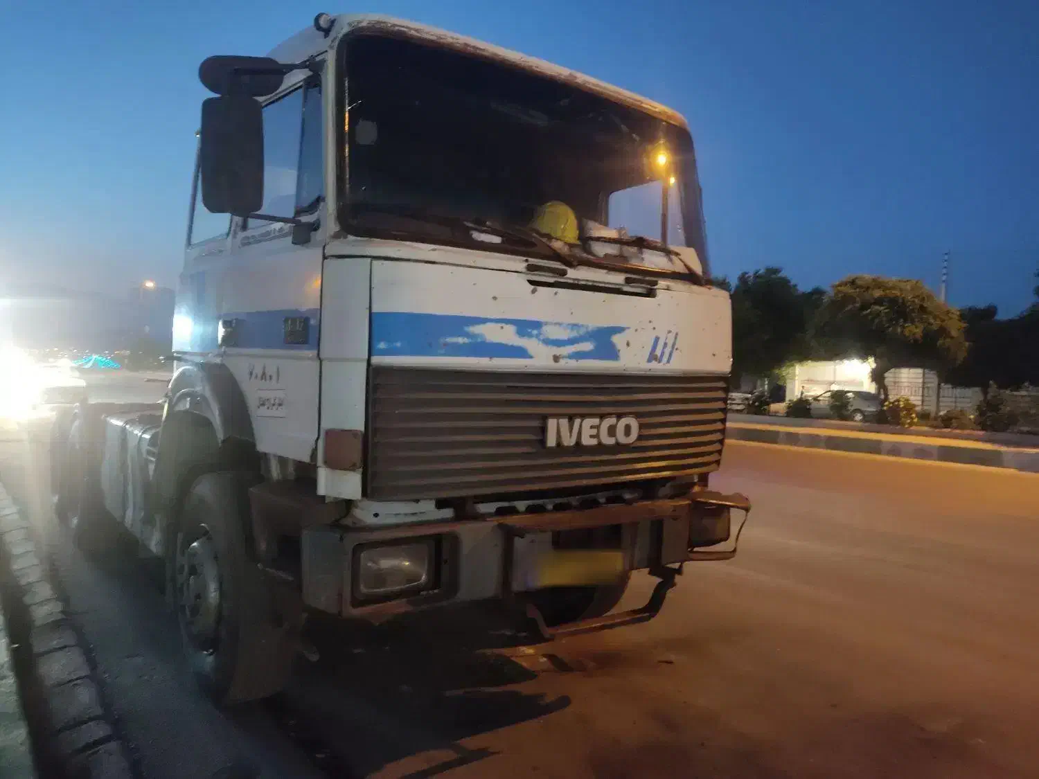 کشنده ایویکو ۳۳۰ کارت پسند ۹۶تن|خودرو سنگین|اصفهان, کوی امیریه|دیوار