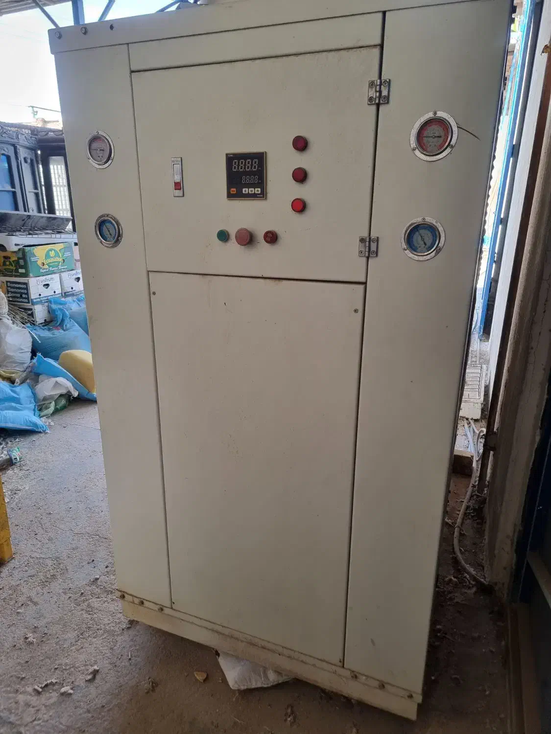 چیلر ۱۵ تن در حد نو|ماشین‌آلات صنعتی|قم, بیست متری ولیعصر|دیوار