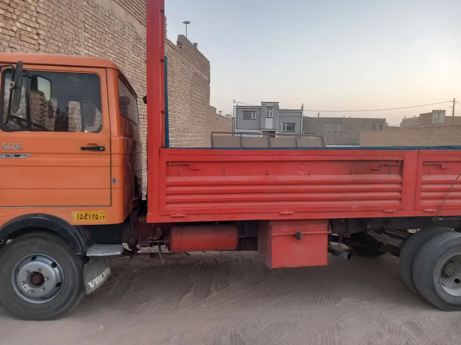 خاور۶۰۸|خودرو سنگین|میبد, |دیوار