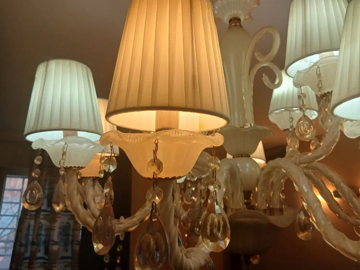 لوستر|لوستر و چراغ آویز|پرند, فاز ۶|دیوار