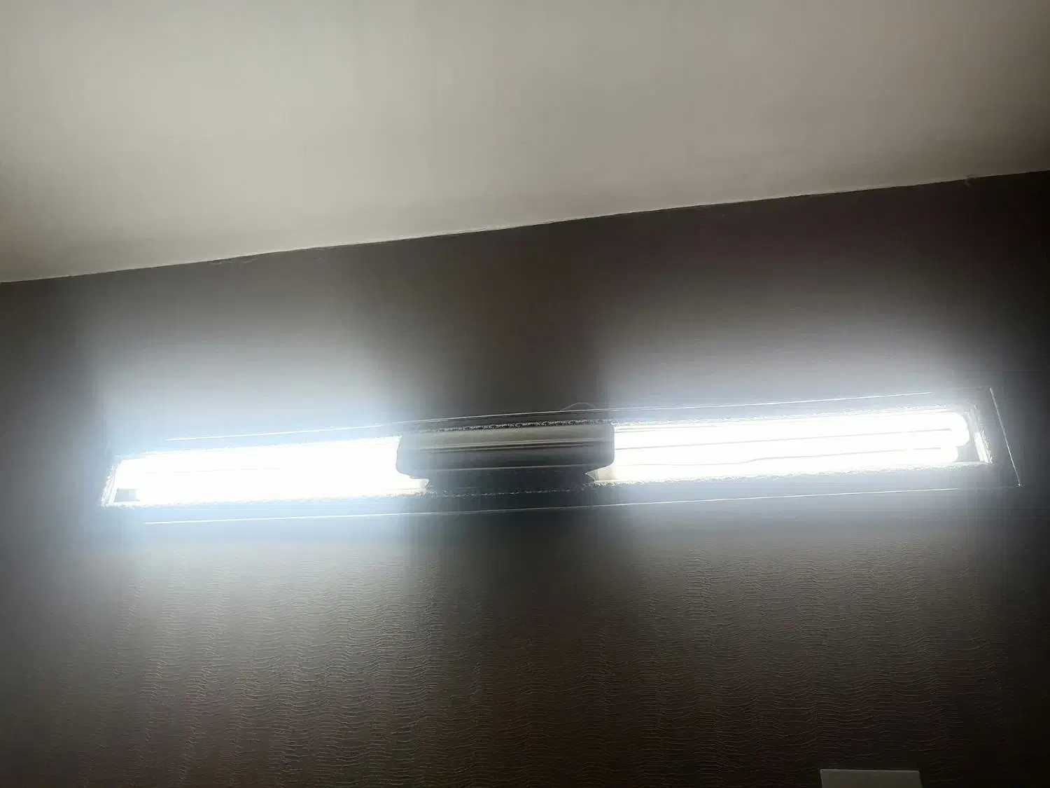 3 عدد مهتابی با قاب|لامپ و چراغ|اصفهان, لاله|دیوار