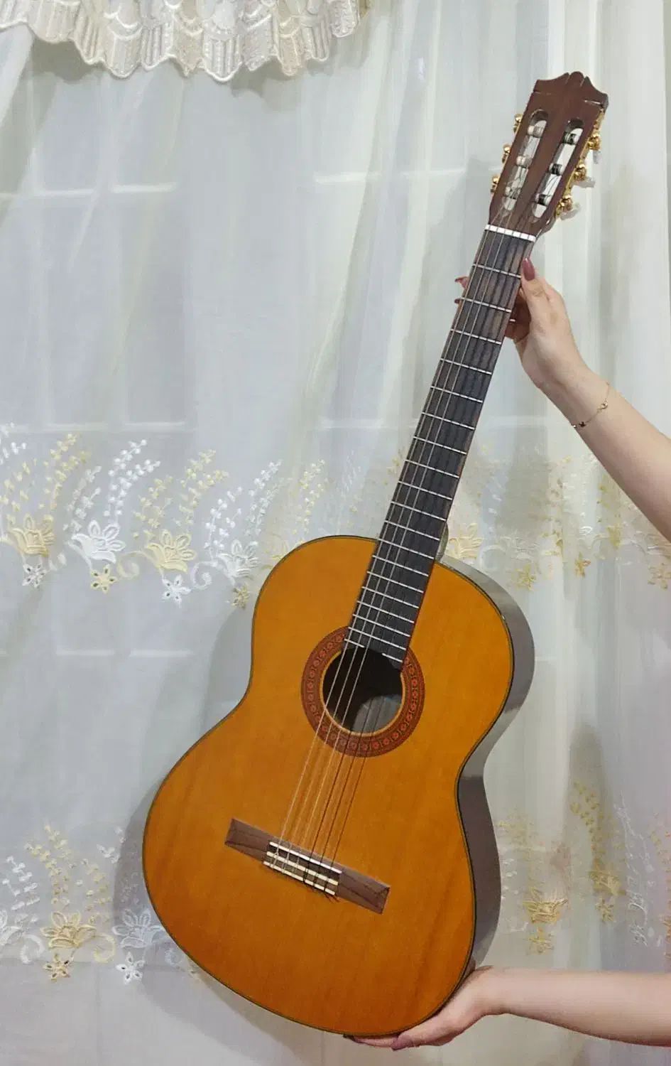 گیتار C70 اندونزی اصل|گیتار، بیس، امپلیفایر|مرودشت, بیست متری بیمارستان|دیوار