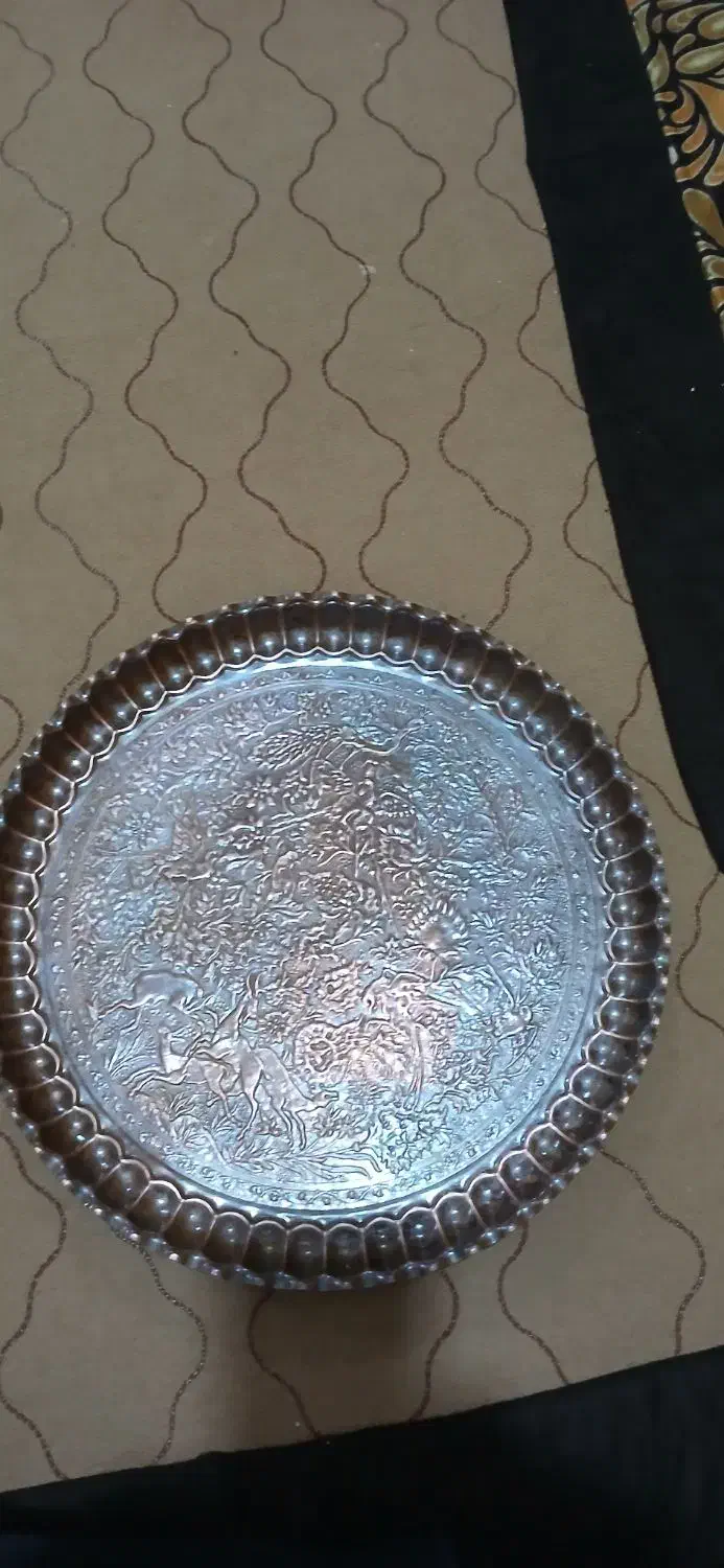 سلام سینی قلم زده برجسته|کلکسیون اشیاء عتیقه|آبپخش, |دیوار