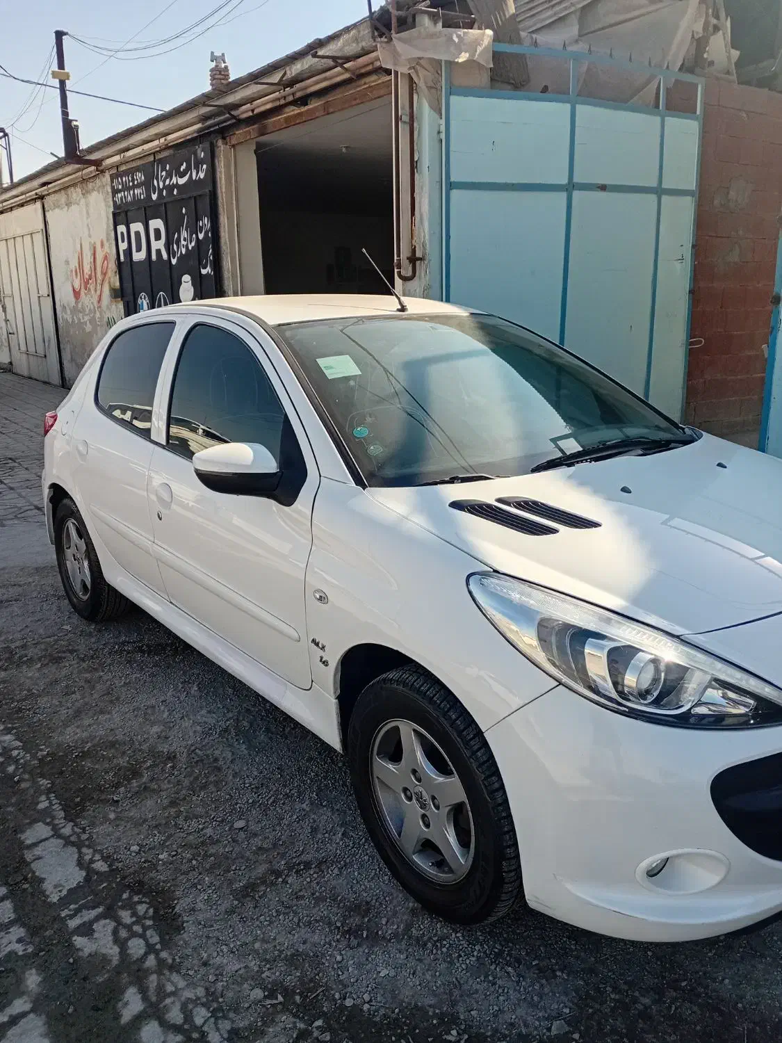 پژو ۲۰۷ فرانسه|خودرو سواری و وانت|مشهد, عسگریه|دیوار